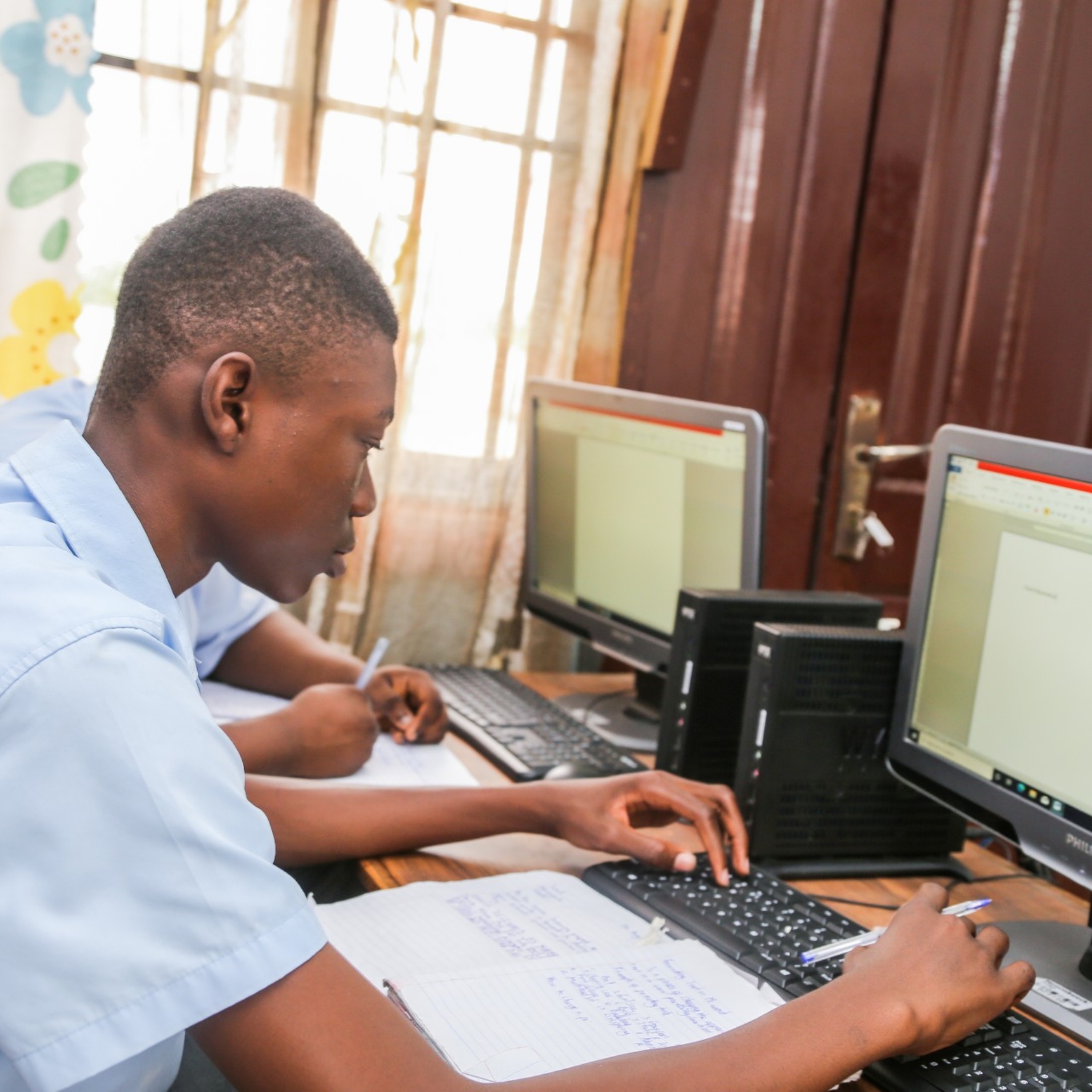 Co Munity Computer Lab Community Computerlab for Five Schools - afiDE Ghana - African Digital ...